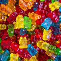 Cuál es el veneno que tienen las gomitas compradas: la receta para hacer en casa, más ricas, baratas y sanas