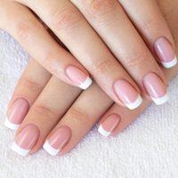 Nail Art: cómo hacerte en casa la manicuría francesa y que queden igual que las profesionales