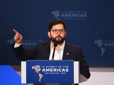 Gabriel Boric ratificó su intención de erradicar las armas tras el homicidio de un carabinero
