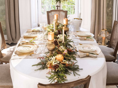 Guardá varios frascos de vidrio: mirá esta hermosa idea de fanales para Navidad, perfectos para colocar como centros de mesa