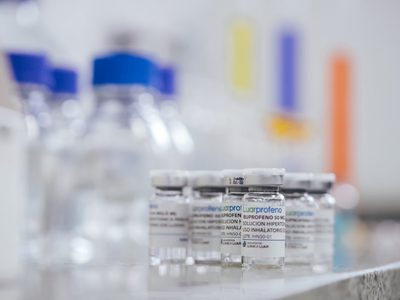 Coronavirus: polémica entre Salud y farmaceúticos por el uso de un medicamento