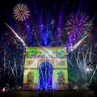 La variante Ómicron agua las Fiestas en el mundo: París canceló los fuegos artificiales y conciertos