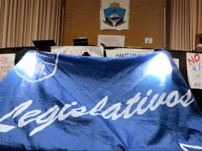 Trabajadores legislativos buscan aumentar el valor de los adicionales y crear nuevos ítems salariale