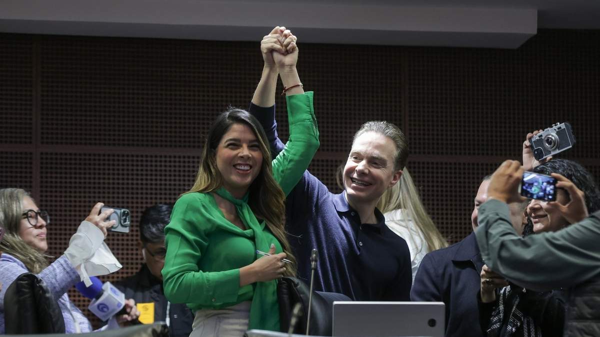 Los senadores Ruth González y Manuel Velasco