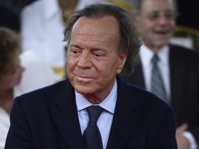 Se revela el motivo por el que Julio Iglesias rechazó ir a la boda de su padre