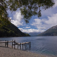 El secreto del Lago Futalaufquen: cómo visitar sus pinturas rupestres escondidas