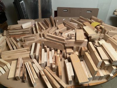 Antes de tirar los retazos de madera, mirá este genial proyecto para mantener el orden de tu casa