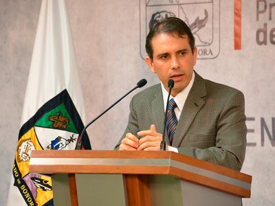Que denuncien los reporteros encañonados por presuntos pistoleros del tío de Pavlovich: Fiscal