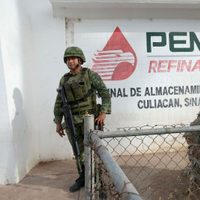 Pemex convoca a militares en retiro a trabajar en "defensa del patrimonio nacional"
