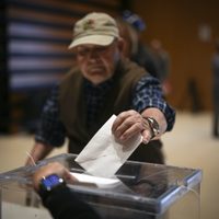 Separatistas catalanes pierden mayoría en España; socialistas ganan elecciones regionales