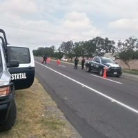 Matan a dos policías en cateos a viviendas de Querétaro por venta de drogas