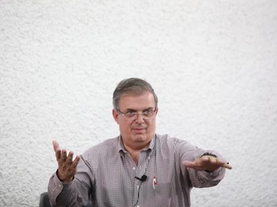 Ebrard sugiere hacer consulta pública para reformar al Poder Judicial