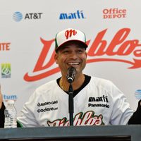 Juan Gabriel Castro dirigirá a los Diablos Rojos para la temporada 2022