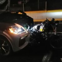 Acusan a consejera de Morena en Coacalco de atropellar a dos jóvenes en la Autopista del Sol