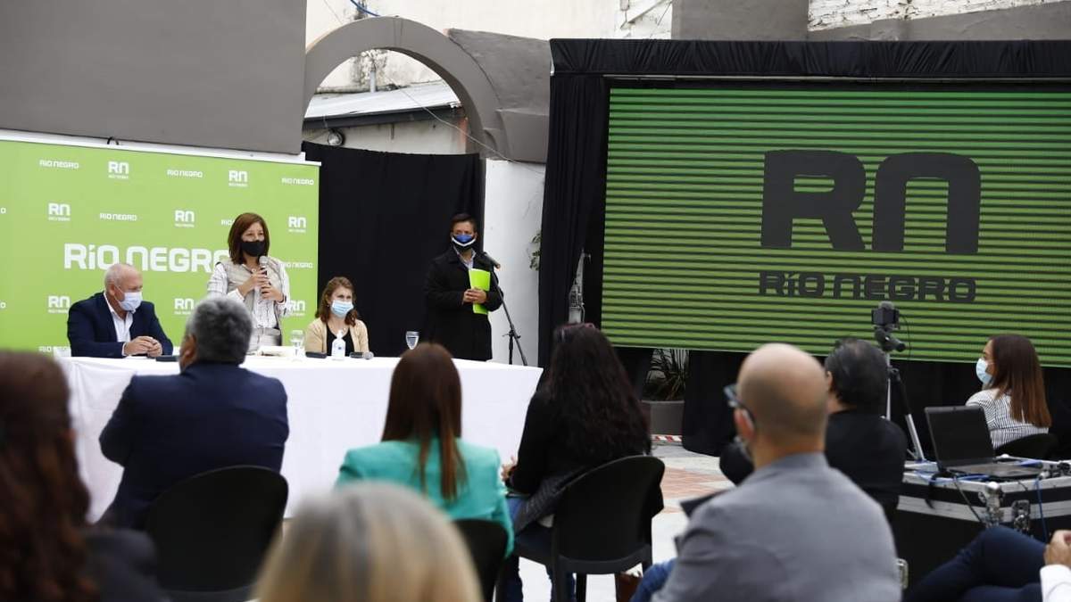 Conferencia de prensa del Gobierno de Río Negro. Fuente: (Twitter)