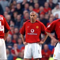 ¿Por qué Verón no triunfó en el Manchester? La confesión de Ferdinand en cuarentena