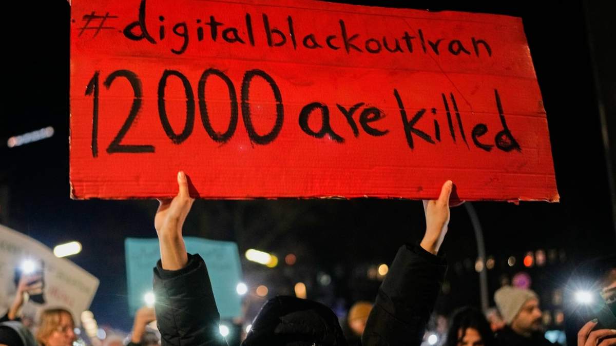 Manifestación en Berlín en apoyo a las protestas antigubernamentales en Irán