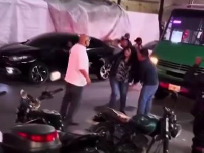 Microbusero da golpiza a una mujer en Coyoacán; la Semovi cita al agresor