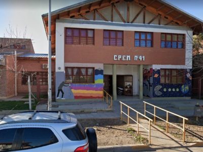 Madre de una menor con enfermedad de huesos de cristal denunció acoso escolar y agresiones