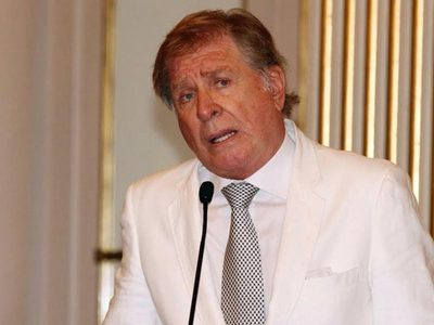 “Me han tirado monedazos”: Arturo Puig recordó un insólito episodio de su carrera