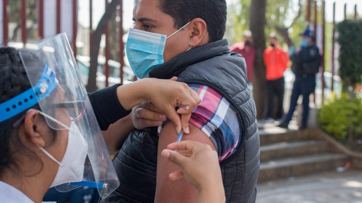 Aplicación de vacuna contra el sarampión