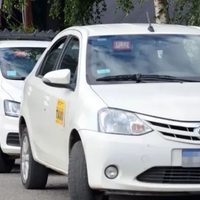 Villa La Angostura lanza una aplicación municipal para ordenar y digitalizar el servicio de taxis