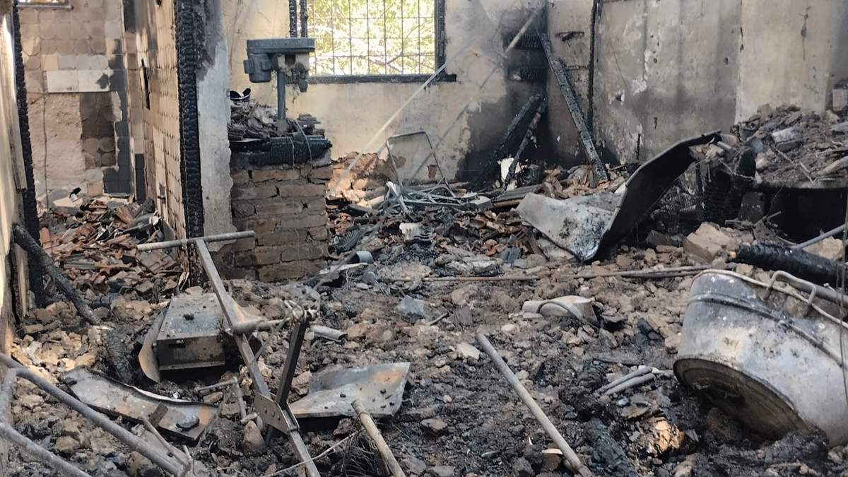 Fueron a apagar un incendio pero no pudieron acercarse porque el propietario guardaba armas fuegos