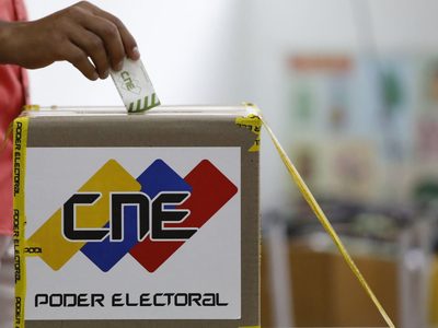 Venezuela irá hoy a las urnas sumida en una profunda y prolongada crisis política y económica