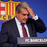 Las figuras que todavía no firmaron su renovación y podrían marcharse del Barcelona