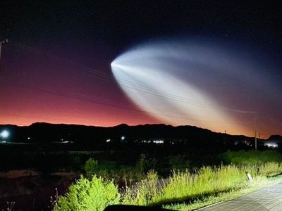 Lanzamiento del cohete Falcon 9 sorprende a ciudadanos del norte del país (Videos)