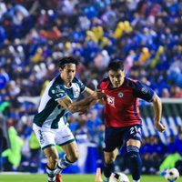 Cruz Azul se impone 2-0 a Santos y asegura el liderato en el Torneo Apertura 2024 (Video)