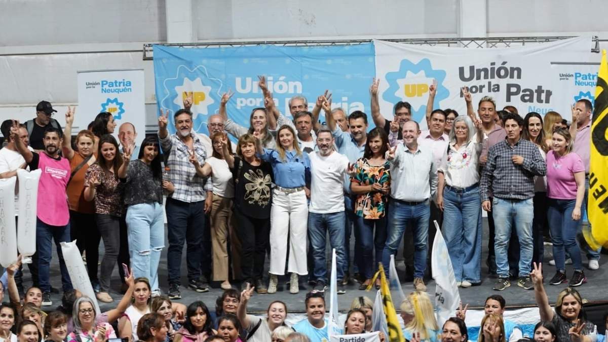 Cierre de campaña de UxP, encabezada por Pablo Todero. Fuente: (Prensa UxP).