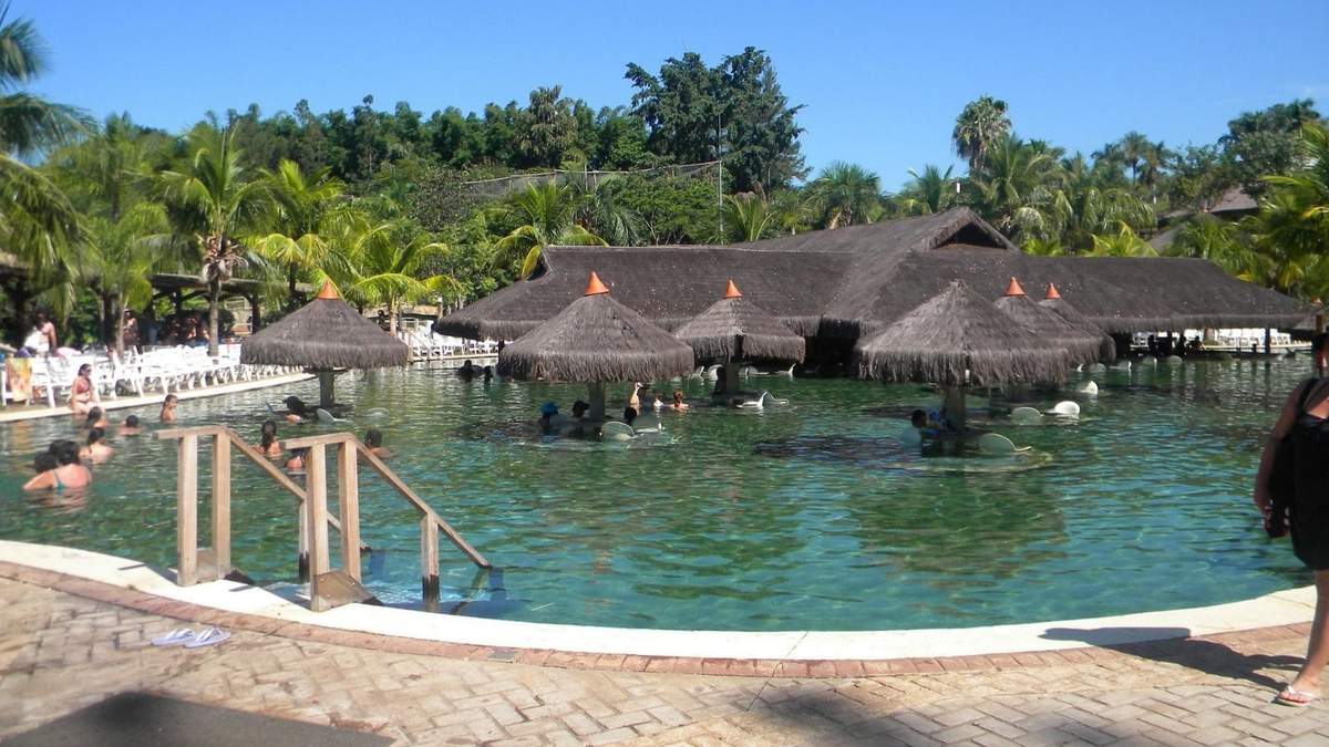 Las aguas termales en México son una opción popular para descansar y convivir durante Semana Santa.