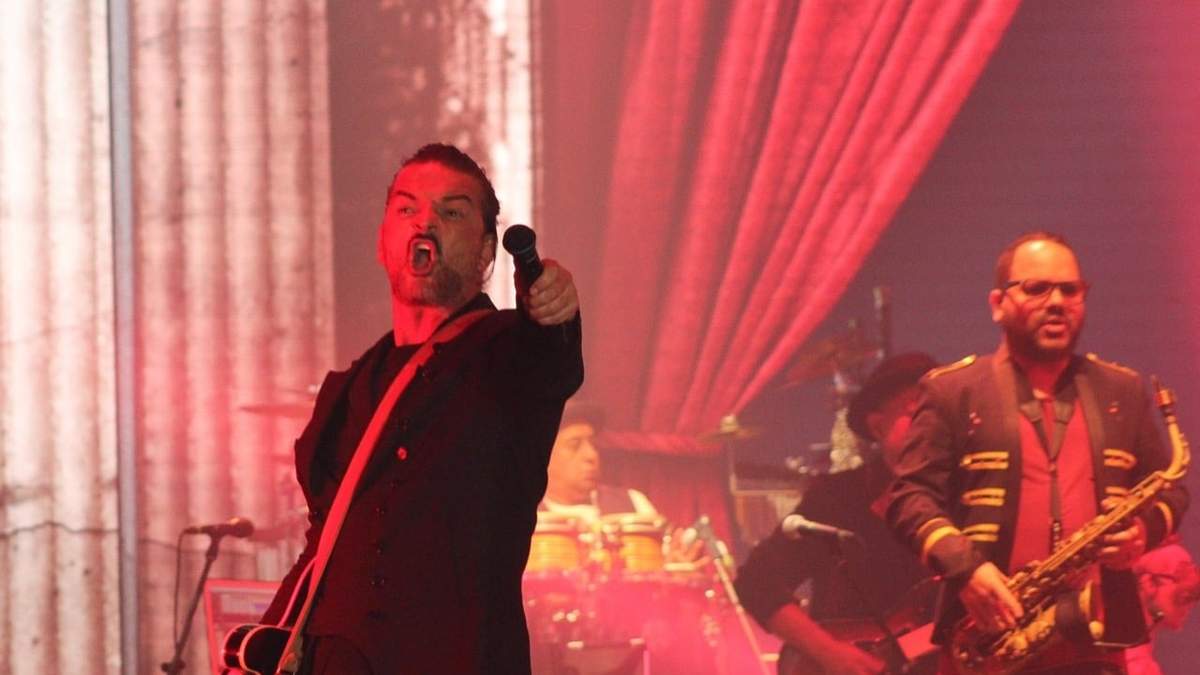 Arjona en concierto