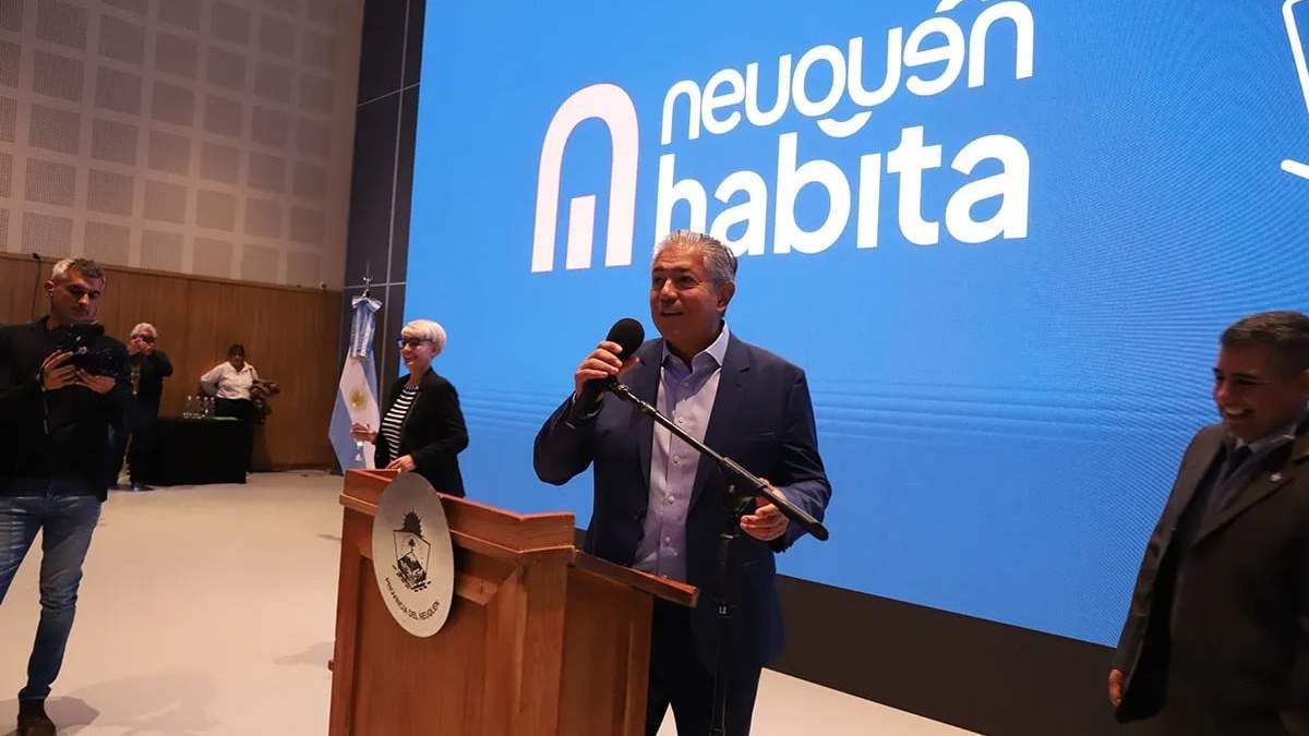 Rolando Figueroa lanzamiento Neuquén habita