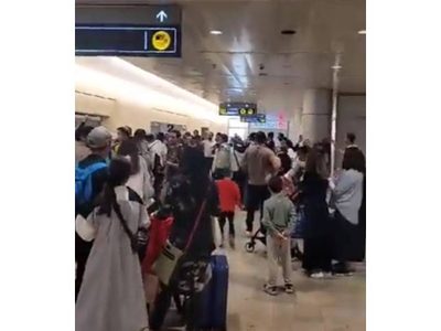 Mexicanos cantan “Cielito Lindo” en aeropuerto de Israel antes de ser repatriados (Video)