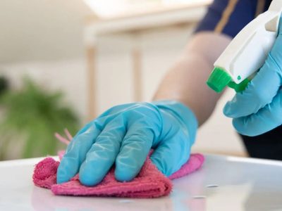 Los desengrasantes están carísimos: mirá cómo preparar uno casero con un alimento que siempre tirás