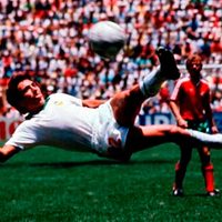 Manuel Negrete desplaza a Pelé en el Mejor Gol de los Mundiales (Videos)