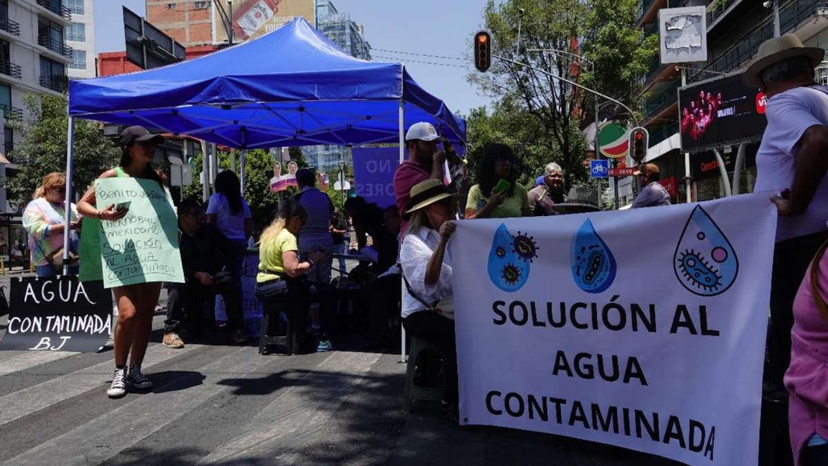 Bloqueo en las avenidas Insurgentes y Xola
