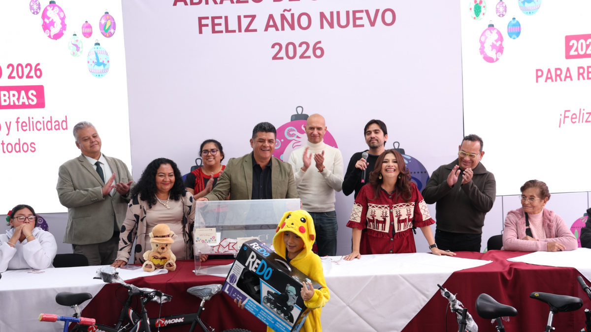 Comienza cierre en Paseo de la Reforma por montaje de escenario musical para festejos de Año Nuevo