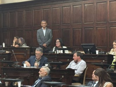 Senadores del PJ votaron divididos el proyecto San Jorge