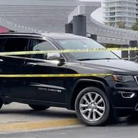 Reportan en Zapopan ataque a camioneta y supuesto levantón