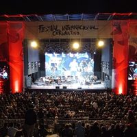 No a la violencia y no a Trump en noche de jazz y clausura del Cervantino