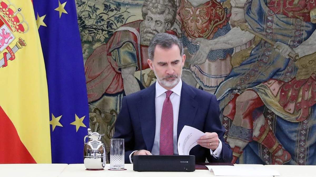 El Rey Felipe se desayuna todos los días con noticias de su padre Juan Carlos. Fuente: (Instagram)