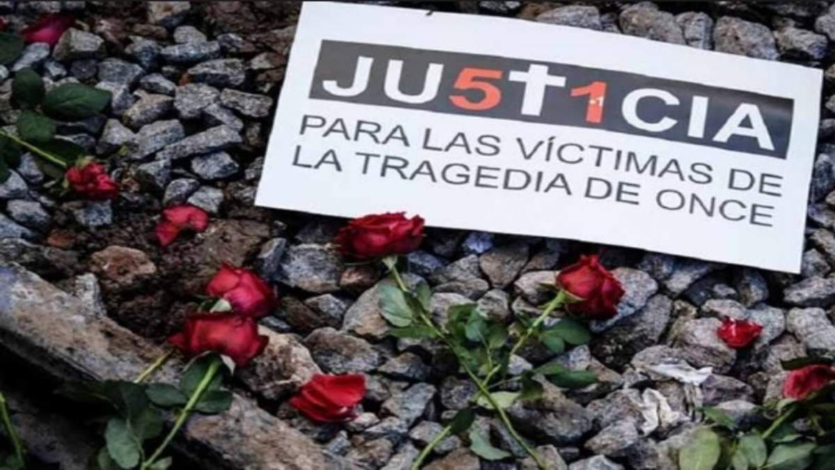 El maquinista de la Tragedia de Once recibió la libertad condicional. Fuente: (Twitter)