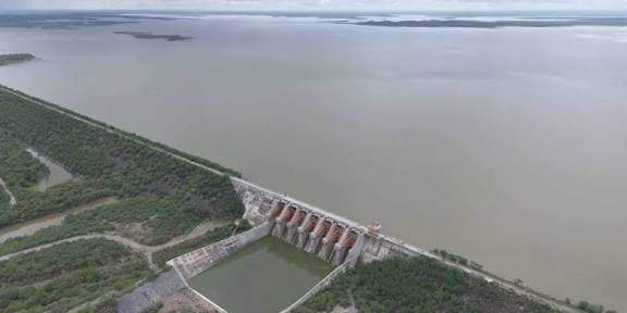 Inician desfogue de la presa EL Cuchillo, en Nuevo León, para pagar deuda de agua a EU
