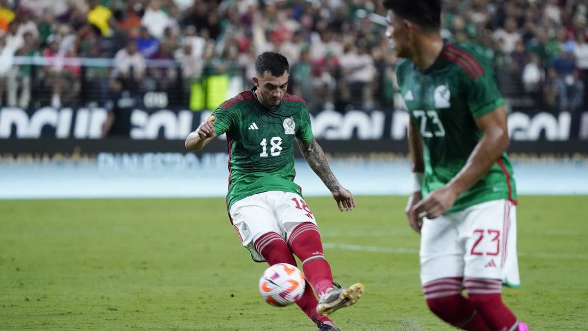 Golazo de Luis Chávez