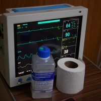Niño de 4 años, con el Síndrome de Reye, está intubado con covid-19 en SLP
