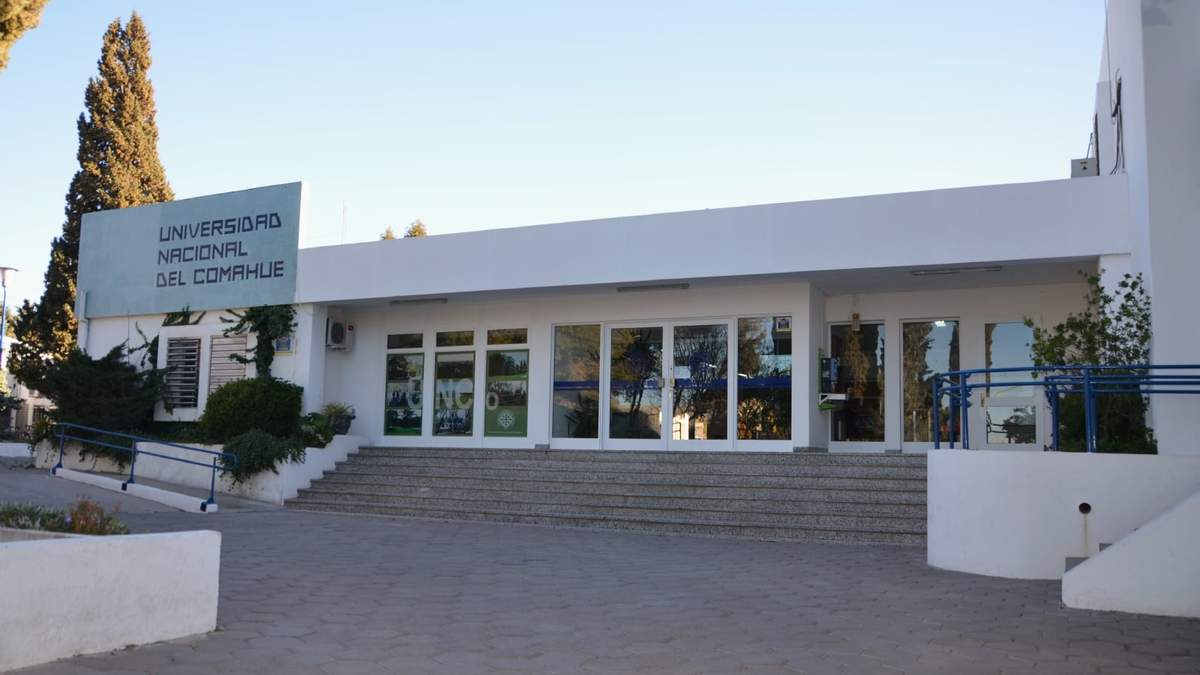 Universidad Nacional del Comahue Neuquén. Fuente: (Twitter)