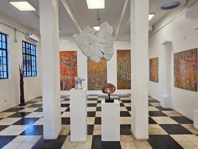El artista Ramón Muñoz expone su nueva muestra "Árbol" en el Centro Cultural Alberdi
